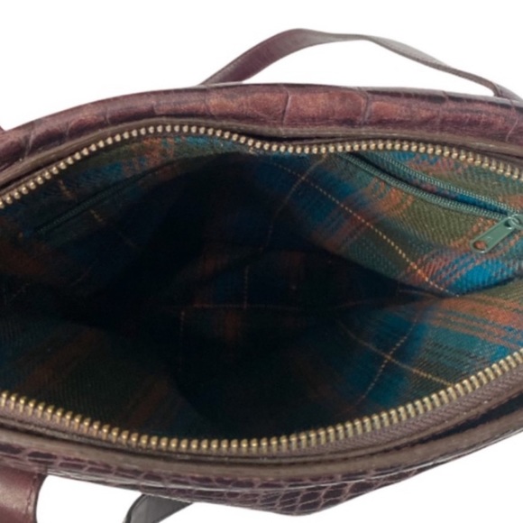 Vintage Brown Leather ( embossed like Crocodile ) Handbag with Plaid Interior - Picture 8 of 12